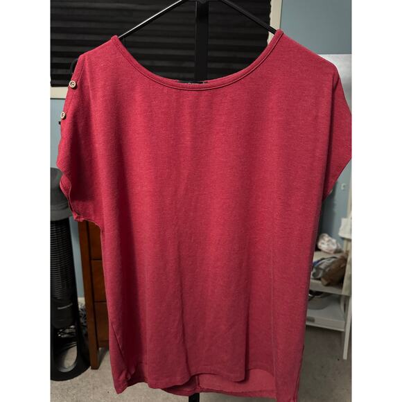 Pink Clover Top with cutout sleeves - Picture 1 of 3